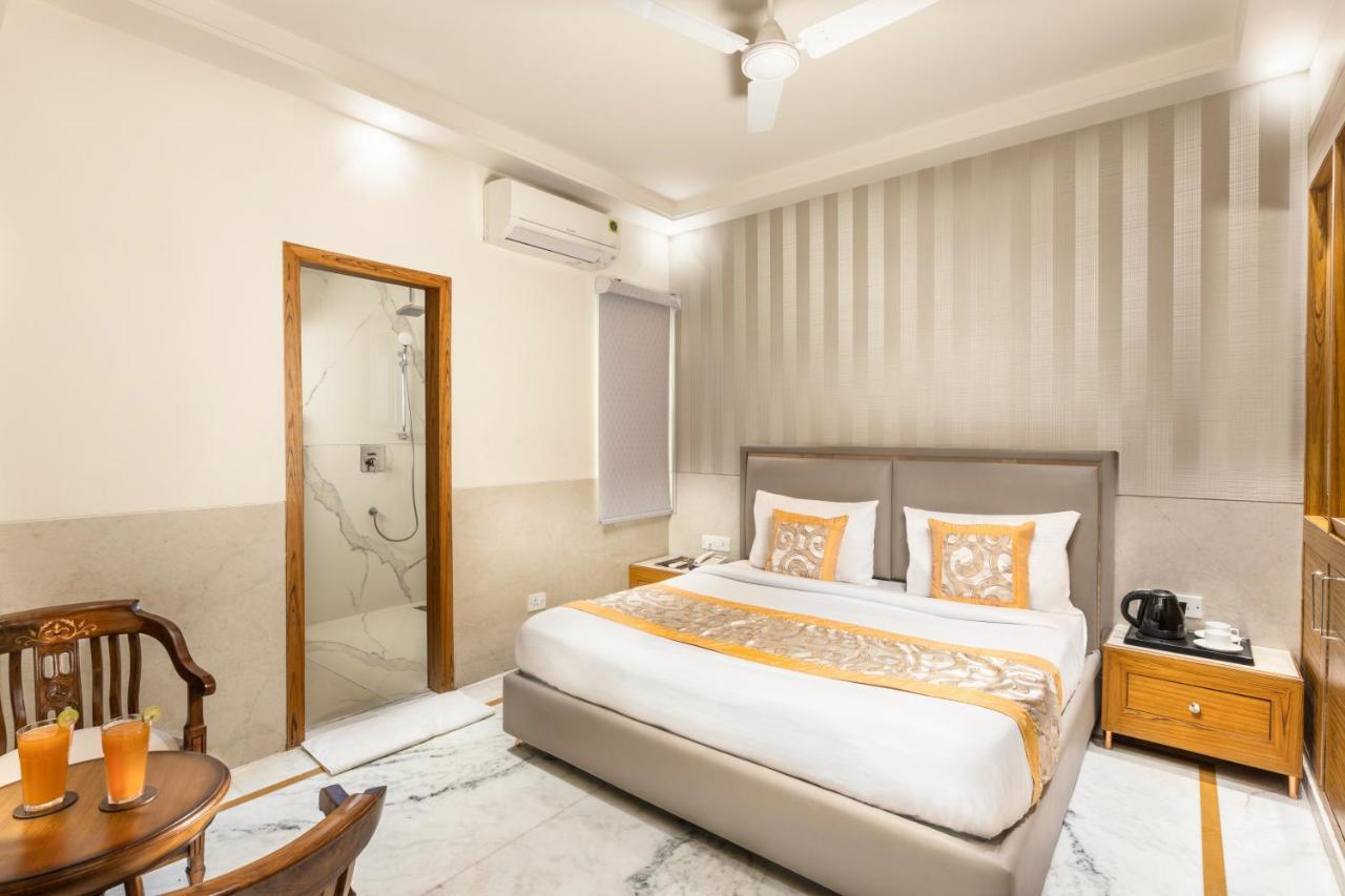 Hotel Star By Star Group- Near Delhi Airport Nuova Delhi Esterno foto