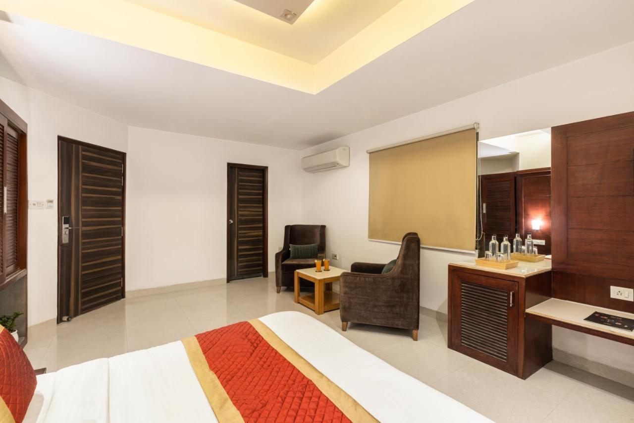 Hotel Star By Star Group- Near Delhi Airport Nuova Delhi Esterno foto