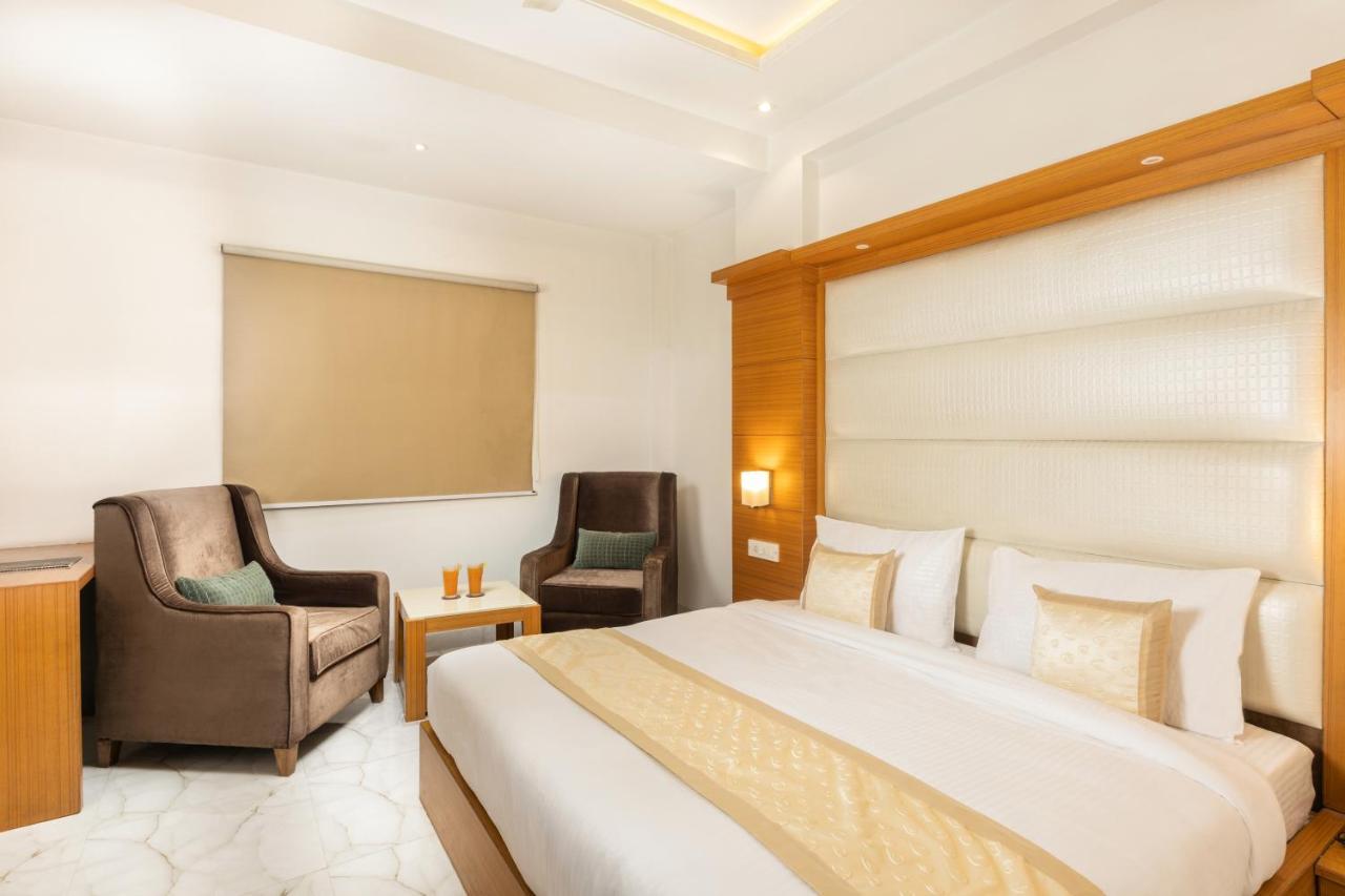 Hotel Star By Star Group- Near Delhi Airport Nuova Delhi Esterno foto
