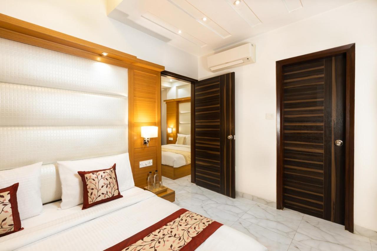 Hotel Star By Star Group- Near Delhi Airport Nuova Delhi Esterno foto