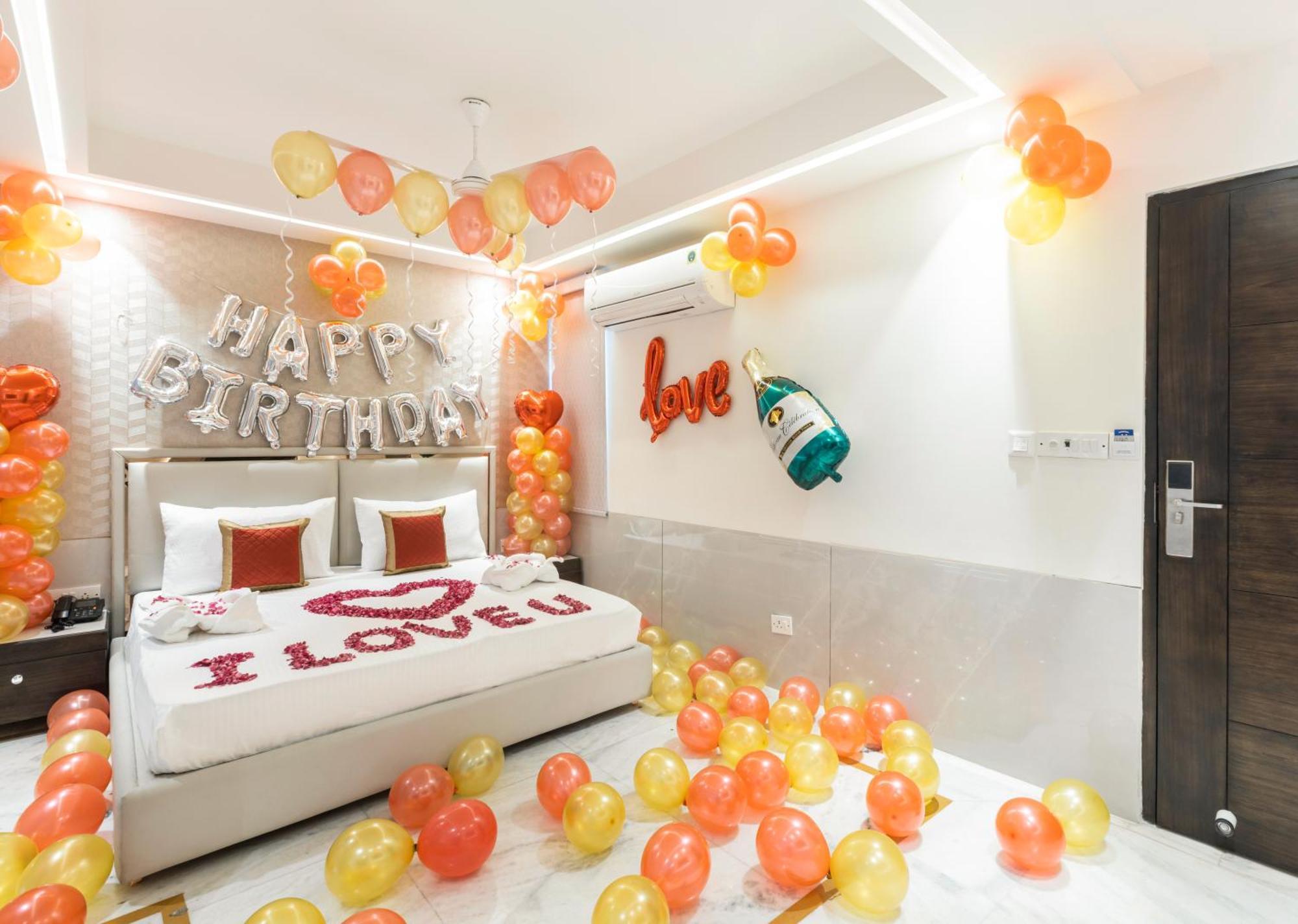Hotel Star By Star Group- Near Delhi Airport Nuova Delhi Esterno foto