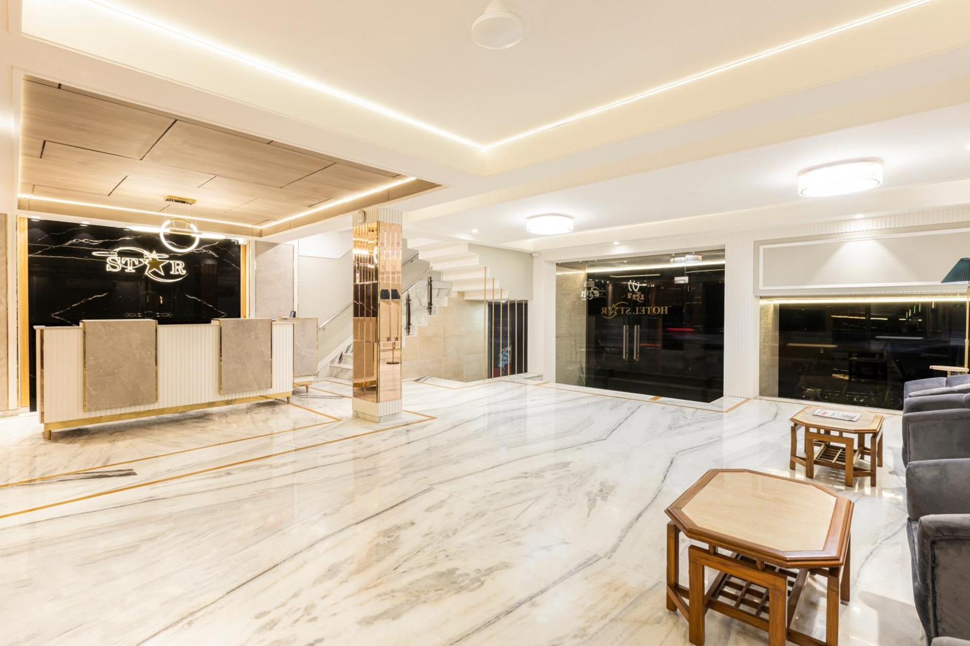 Hotel Star By Star Group- Near Delhi Airport Nuova Delhi Esterno foto