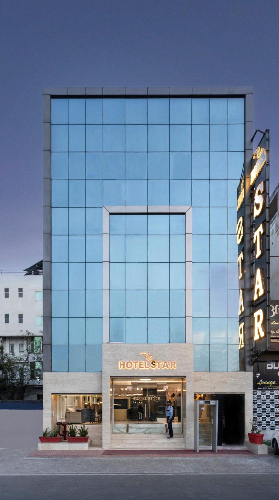 Hotel Star By Star Group- Near Delhi Airport Nuova Delhi Esterno foto